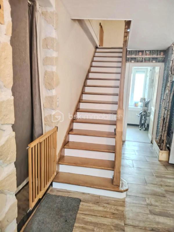 Maison en pierre - 230 m² - 9 pièces