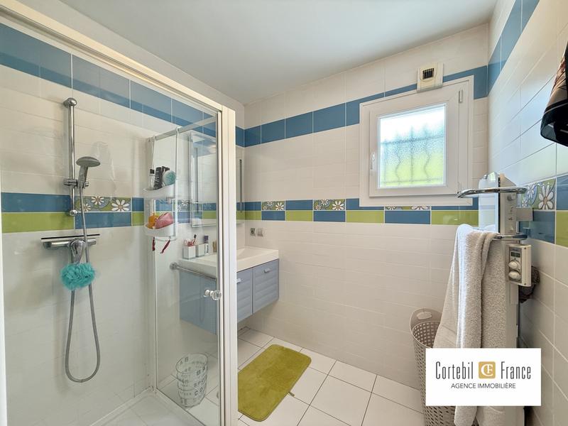 Villa - 217 m² - 7 pièces