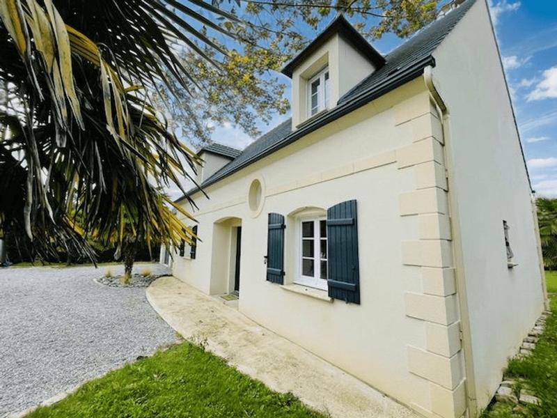 Maison traditionnelle - 174 m² - 7 pièces