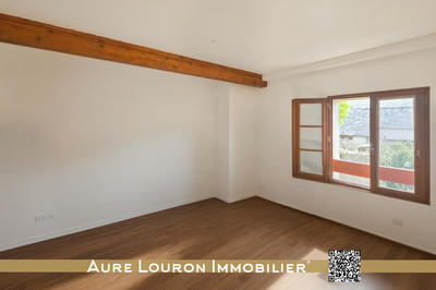 Immeuble - 159 m² - 9 pièces