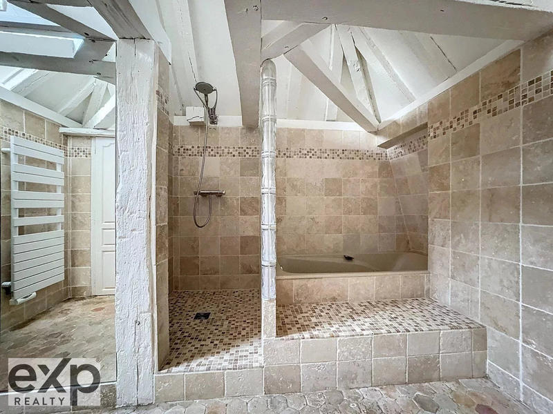 Maison - 189 m² - 10 pièces