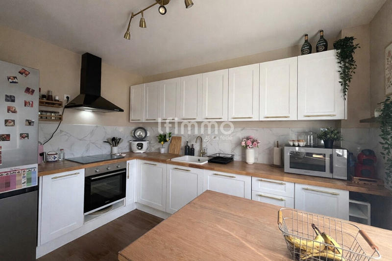 Maison - 92 m² - 5 pièces