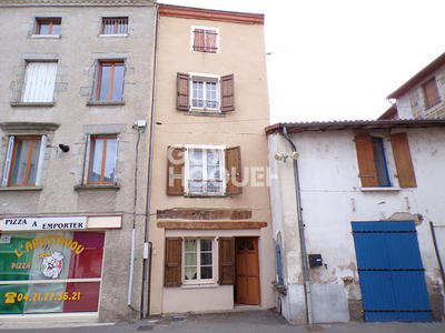 Maison - 86 m² - 5 pièces