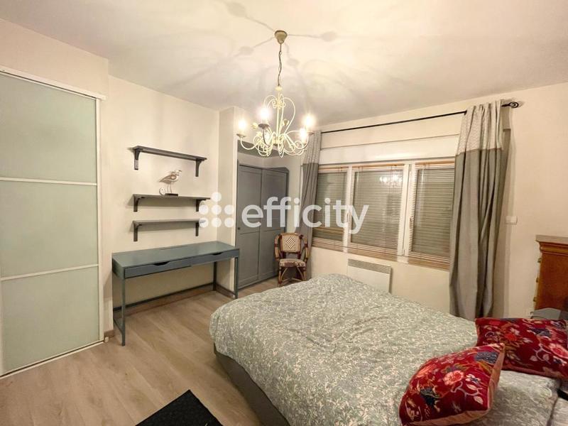 Maison - 94 m² - 5 pièces