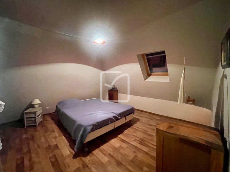 Maison - 160 m² - 8 pièces