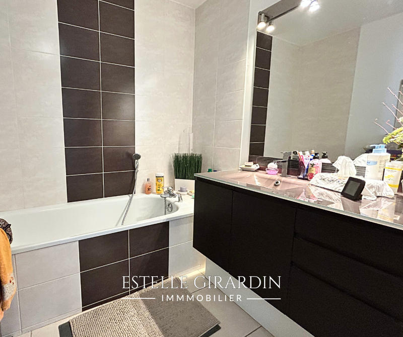 Appartement - 106 m² - 5 pièces