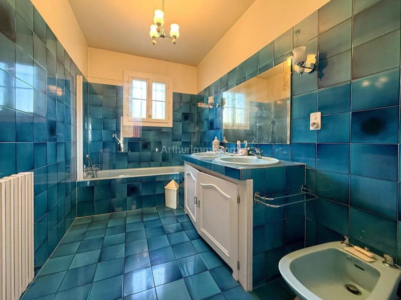 Maison - 179 m² - 6 pièces