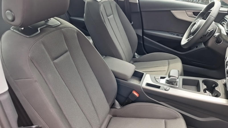 Audi A4 Avant 35 Tfsi 150 s tronic 7 Business Executive