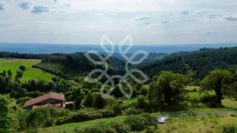 Maison de village - 82 m² - 3 pièces