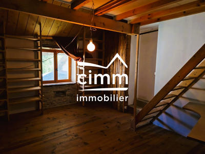 Maison - 217 m² - 7 pièces