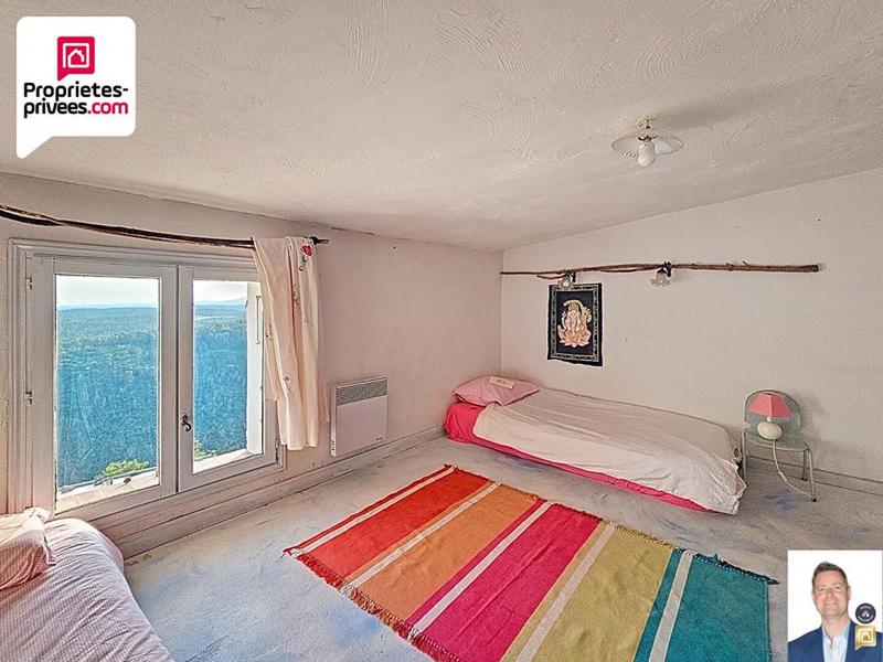 Maison - 150 m² - 8 pièces