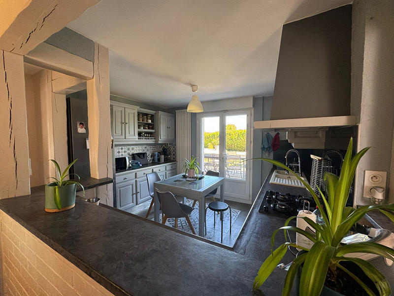 Maison - 147 m² - 6 pièces