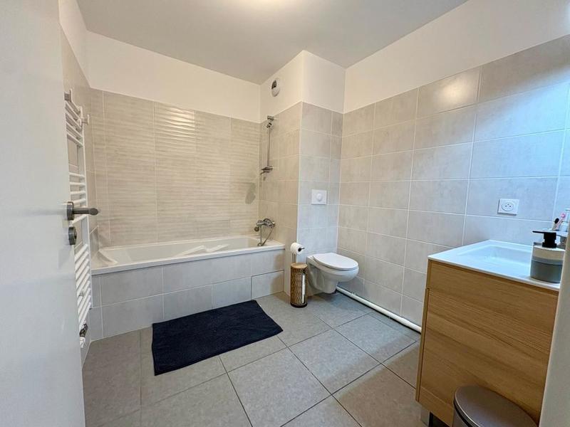 Appartement - 79 m² - 4 pièces