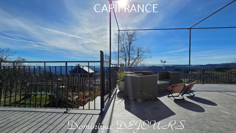 Maison - 184 m² - 7 pièces