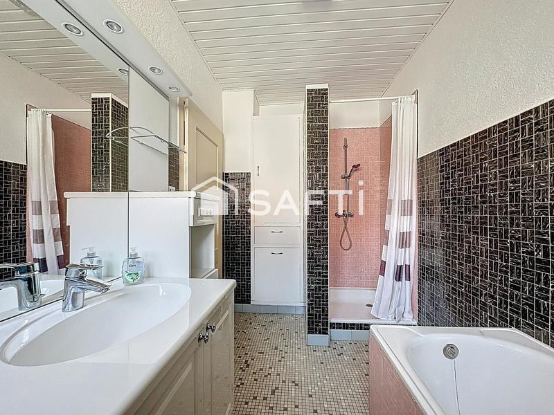 Maison - 111 m² - 5 pièces