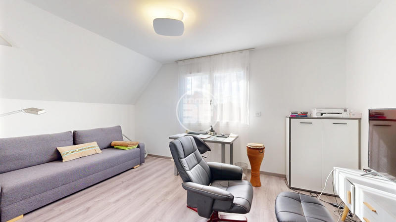 Maison - 222 m² - 7 pièces