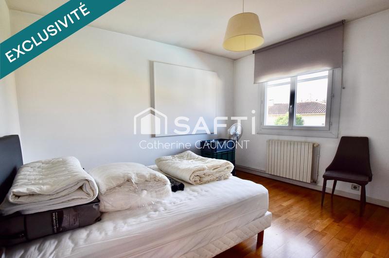 Maison - 246 m² - 10 pièces