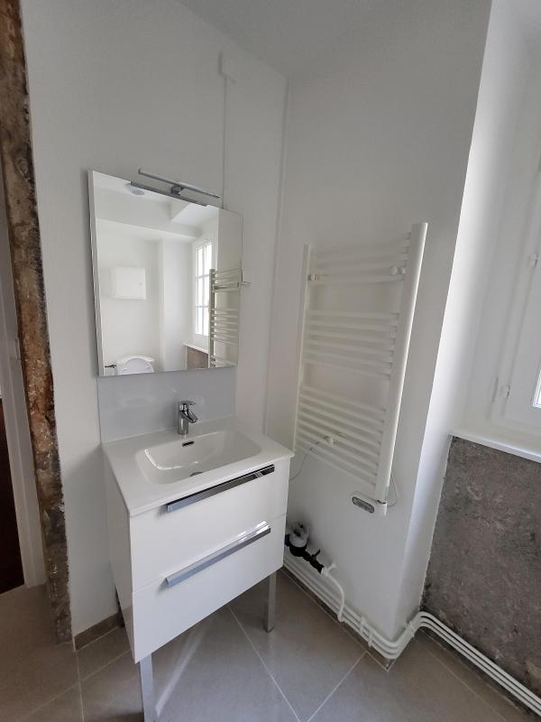 Studio - 30 m² - 1 pièce