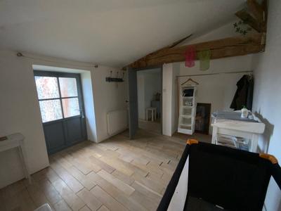 Maison - 220 m² - 9 pièces