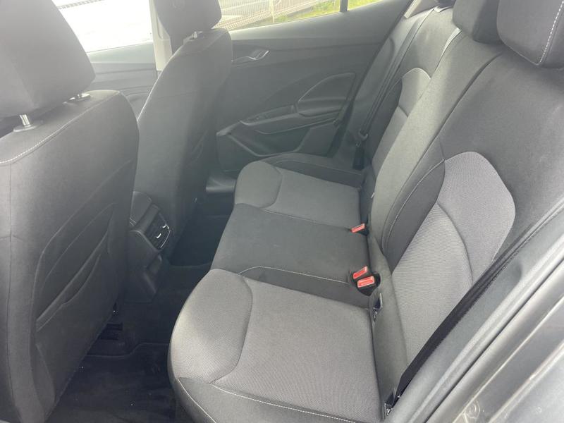 Skoda Fabia Tsi 95 Faible kilomètrage - Garantie Constructeur Disponible de suite Idem Polo, Ibiza Clio 208 Yaris