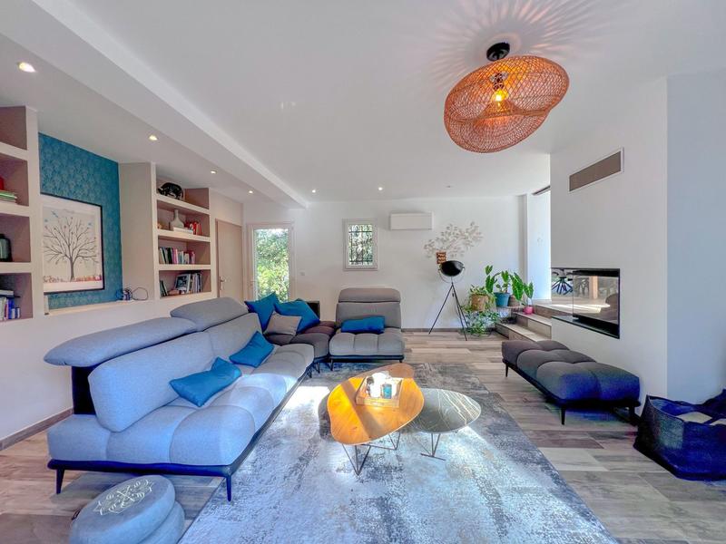 Maison contemporaine - 185 m² - 5 pièces