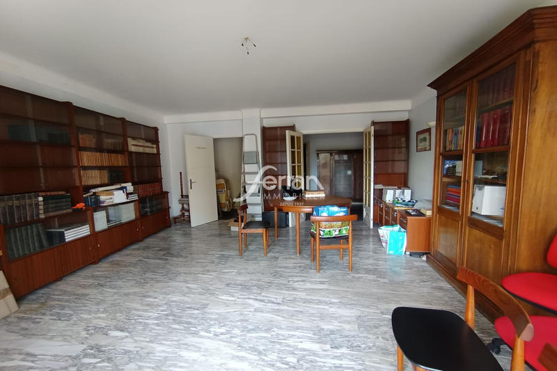 Appartement - 80 m² - 3 pièces