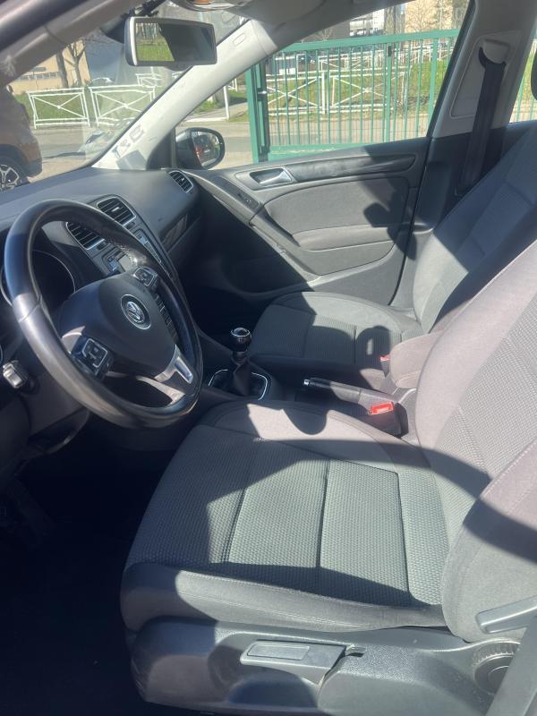 Volkswagen Golf VI 1.6 Tdi 90ch