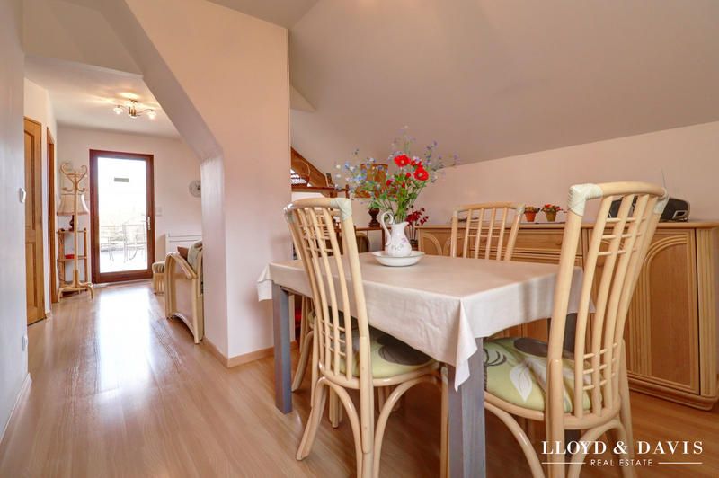 Maison - 170 m² - 7 pièces