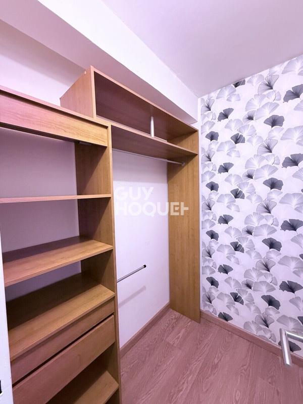 Appartement - 81 m² - 4 pièces