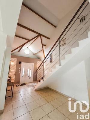 Maison - 243 m² - 7 pièces