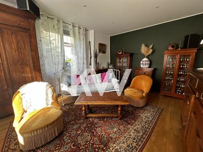 Maison - 158 m² - 9 pièces