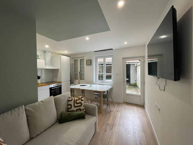 Appartement - 85 m² - 3 pièces