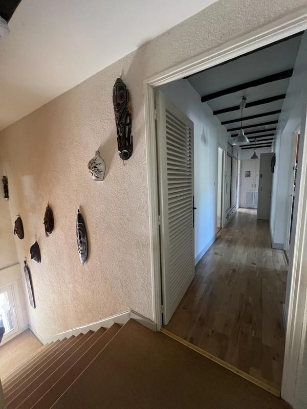 Villa - 200 m² - 8 pièces