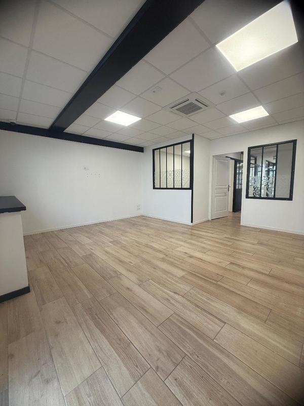 Local commercial - 120 m²