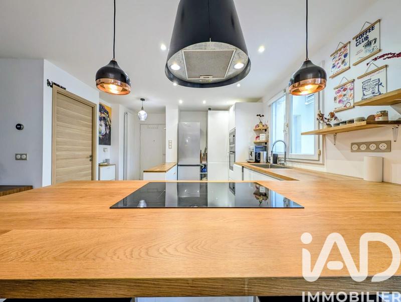 Appartement - 83 m² - 4 pièces