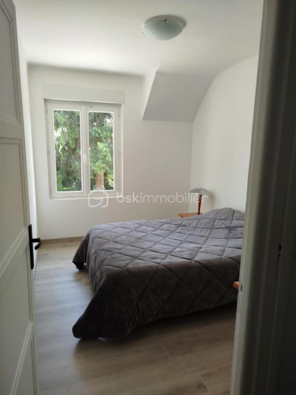 Maison - 248 m² - 11 pièces