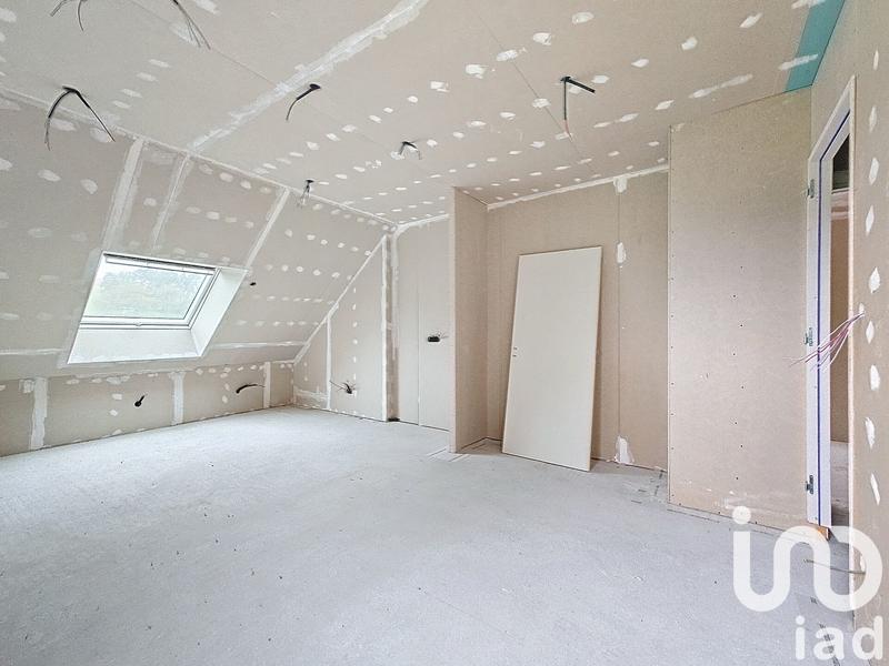 Maison - 237 m² - 7 pièces