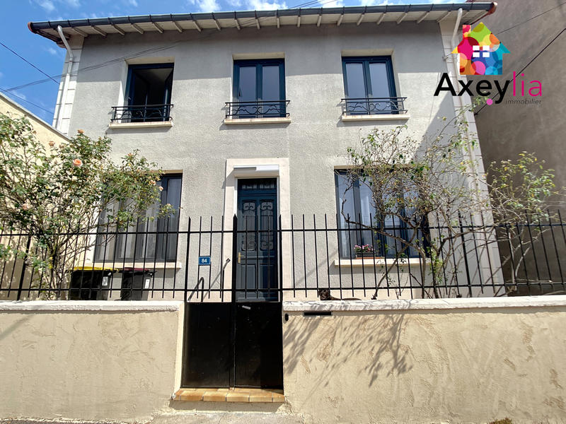 Maison - 155 m² - 8 pièces