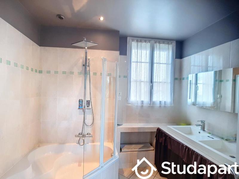 Chambre - 15 m² - 1 pièce