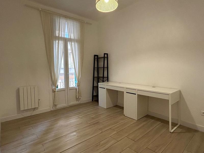 Appartement - 80 m² - 3 pièces