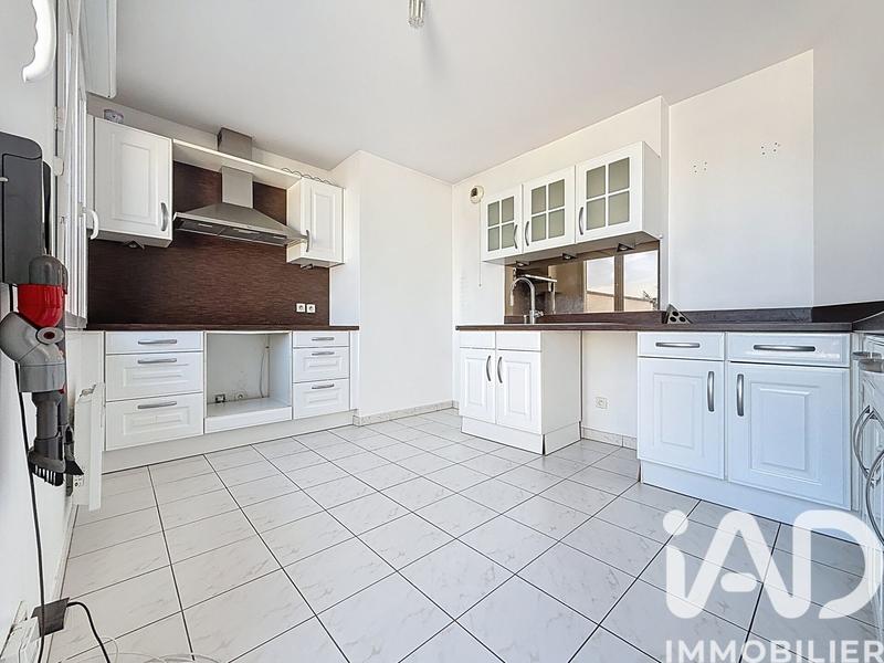 Appartement - 111 m² - 6 pièces