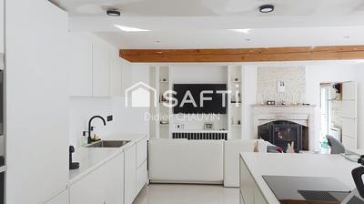 Maison - 300 m² - 12 pièces