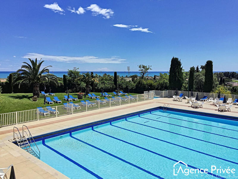 Appartement - 111 m² - 5 pièces