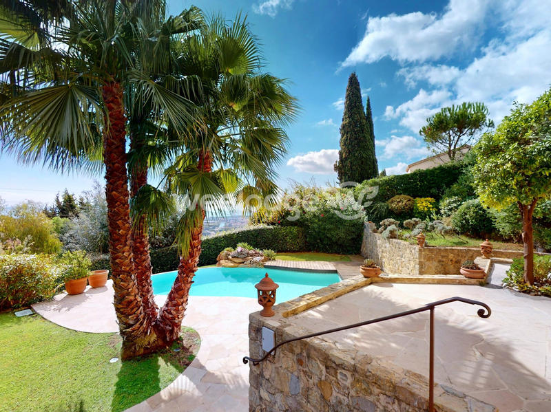 Villa - 142 m² - 5 pièces