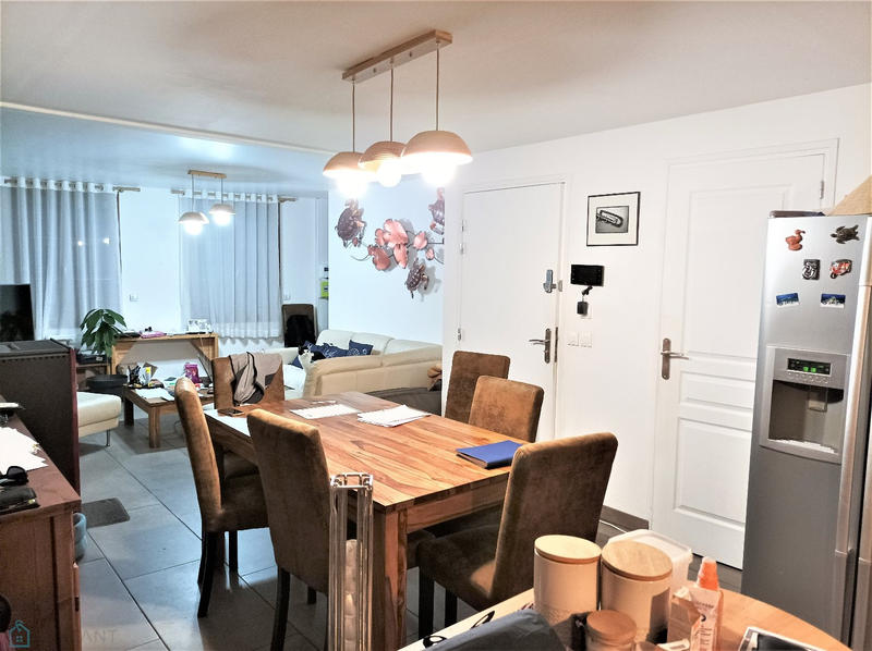 Appartement - 125 m² - 8 pièces