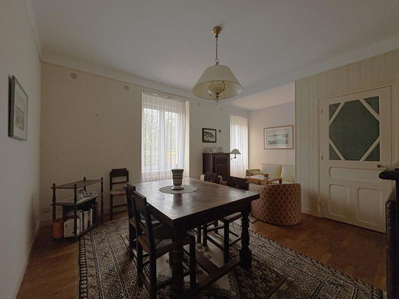 Maison - 124 m² - 7 pièces