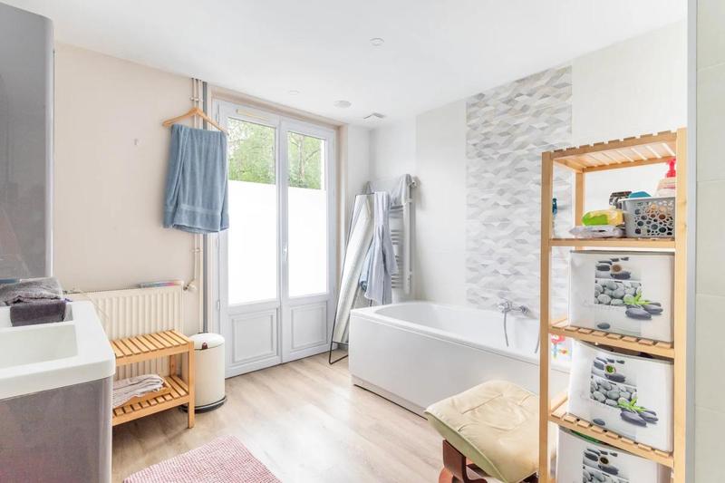 Maison - 153 m² - 7 pièces