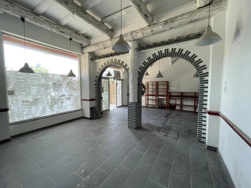 Local commercial - 92 m² - 3 pièces