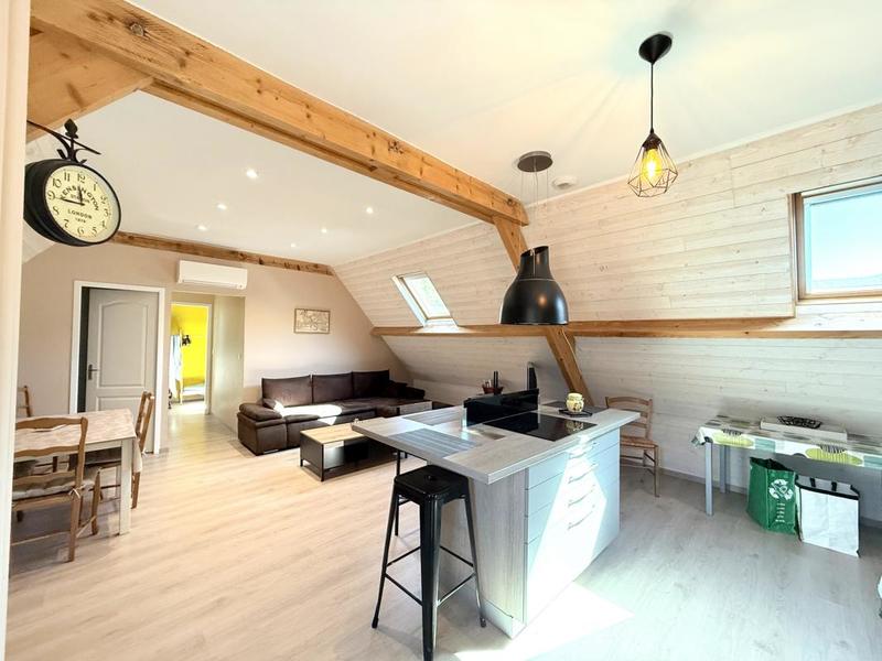 Maison - 166 m² - 6 pièces