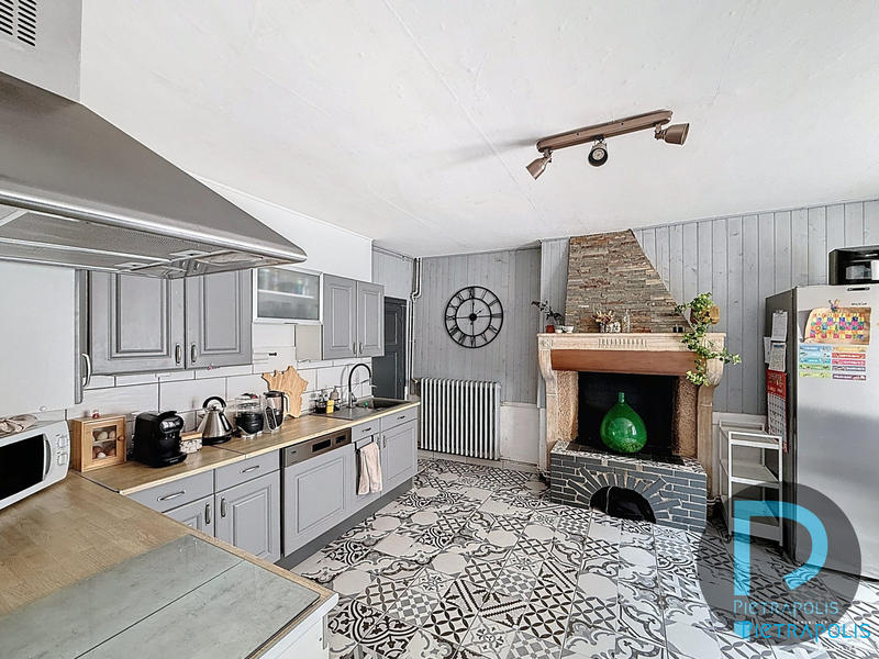 Maison ancienne - 140 m² - 6 pièces